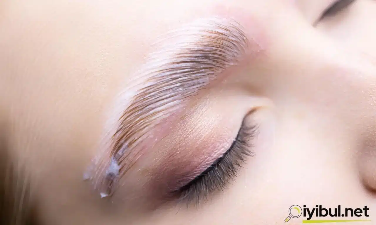 lightening eyebrow color